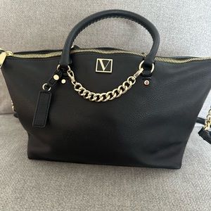 VS Slouchy Satchel in Black